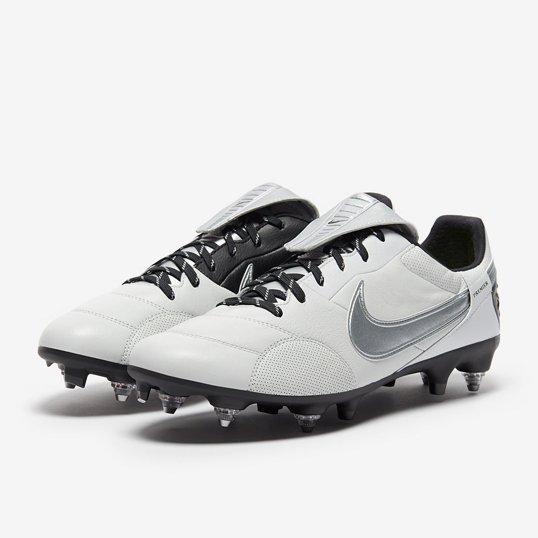 Nike The Premier III SG Pro Anti-Clog