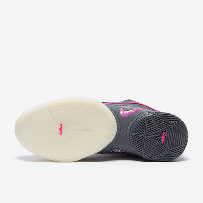 Nike LeBron 22