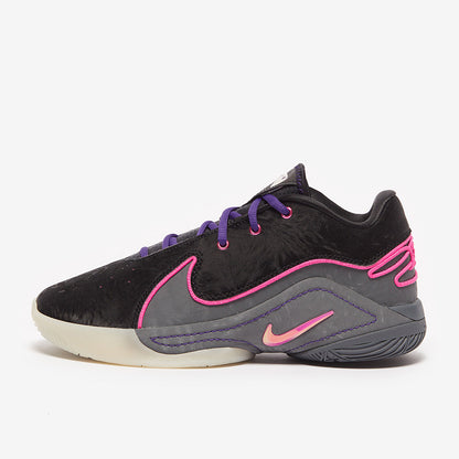 Nike LeBron 22 Older Kids (GS)