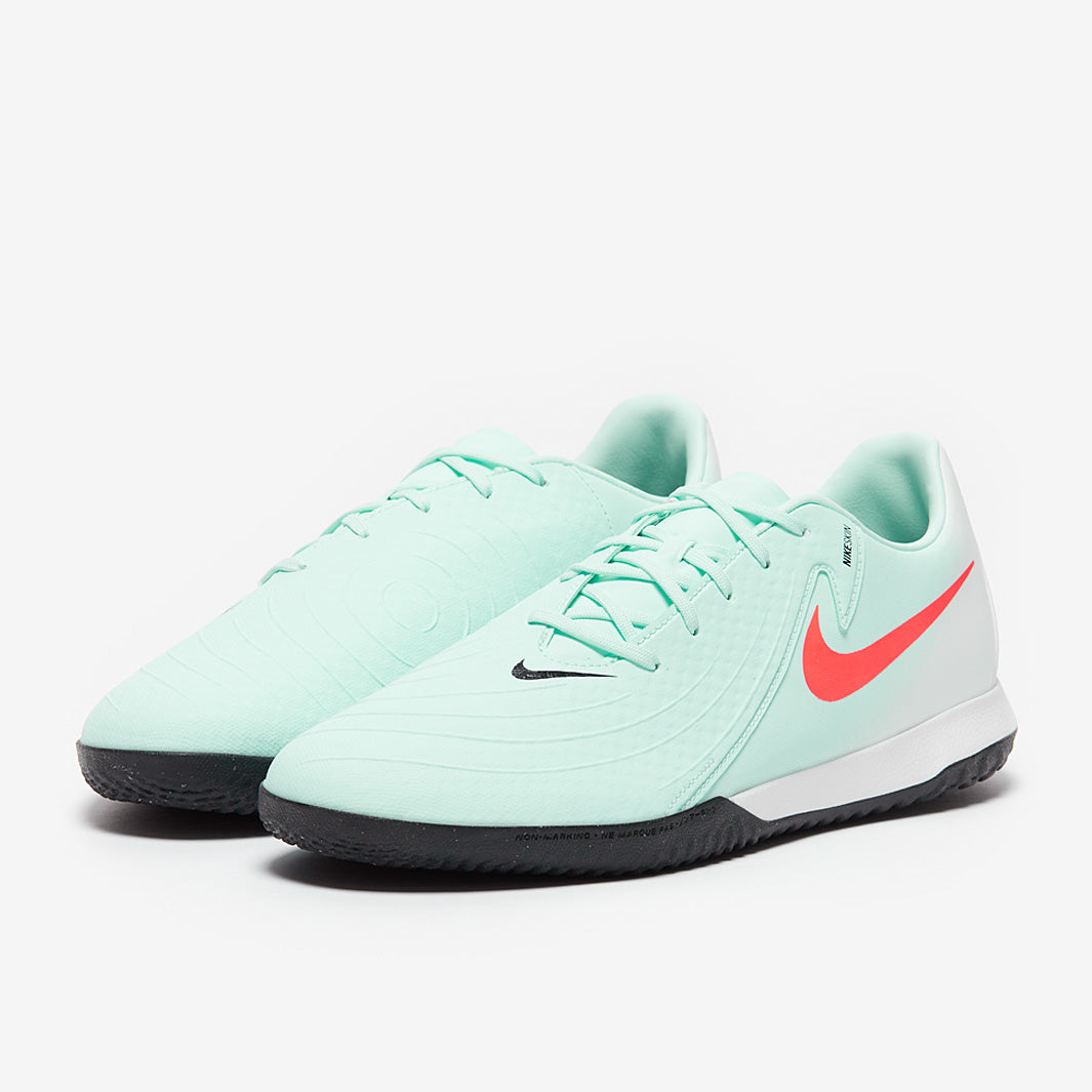 Nike Phantom GX II Academy IC
