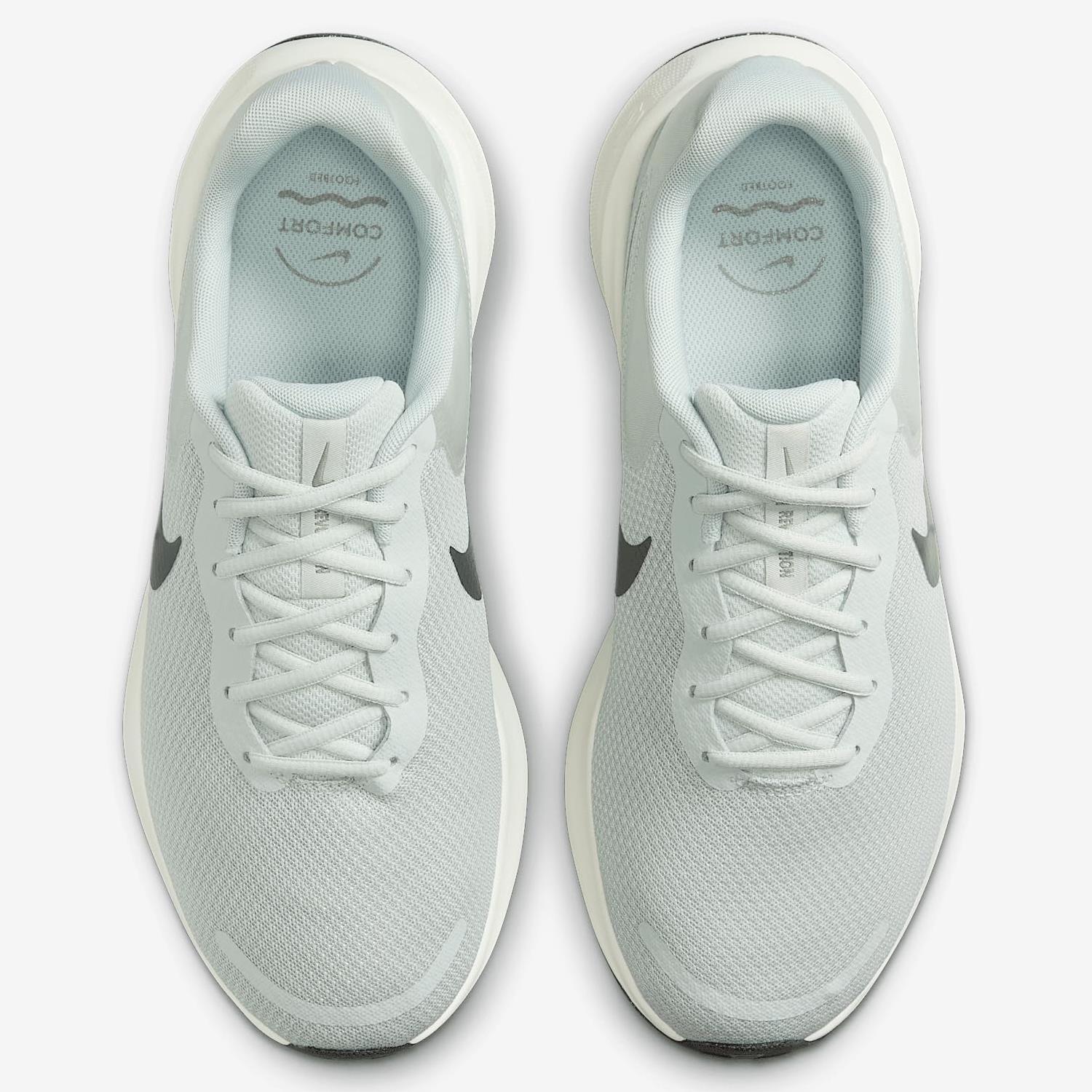 Women's Wide Fit Nike FB8501-003 Revolution 7 Running Trainers