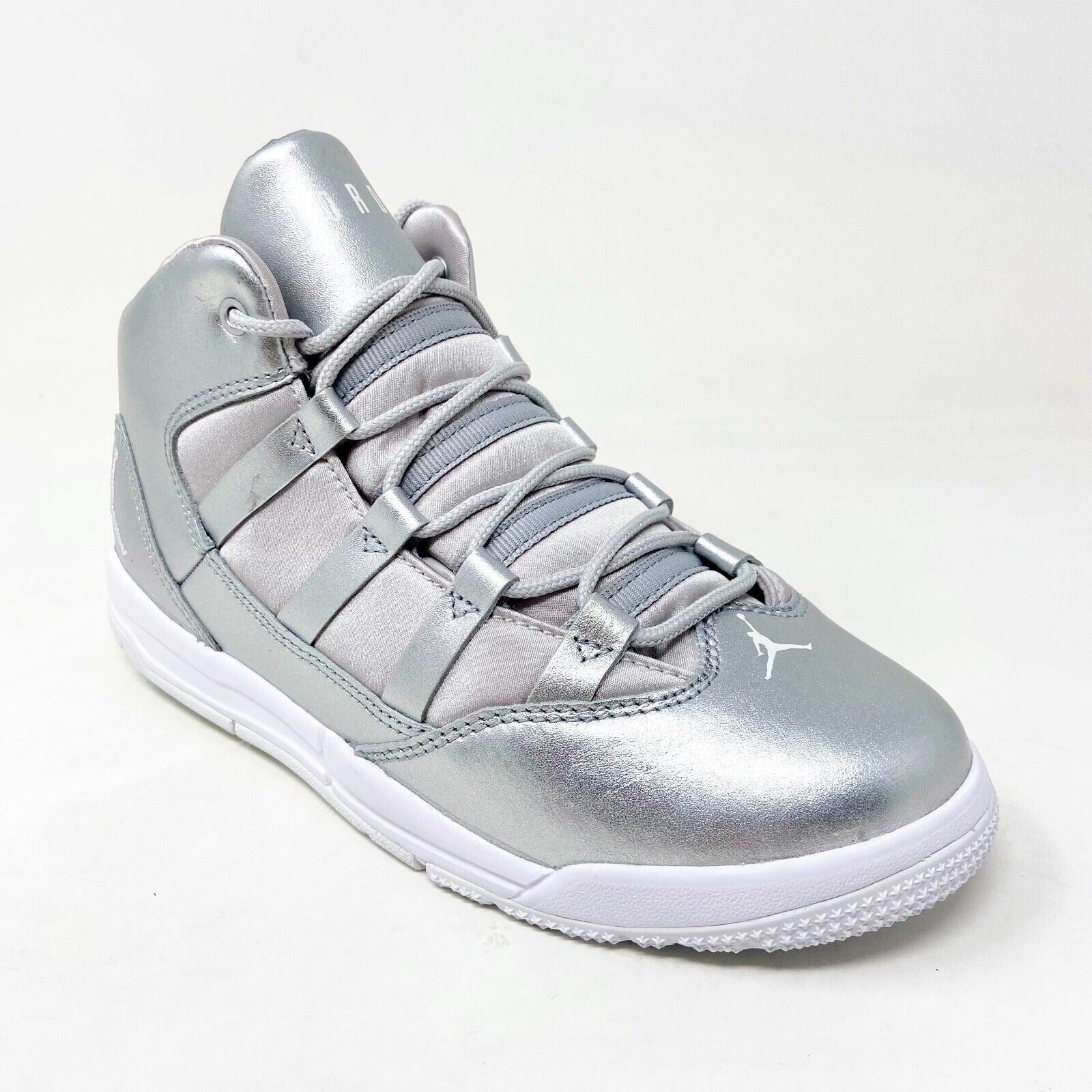 Jordan Max Aura SE Metallic Silver Grade School Kids Shoes Sneakers AV5176 040