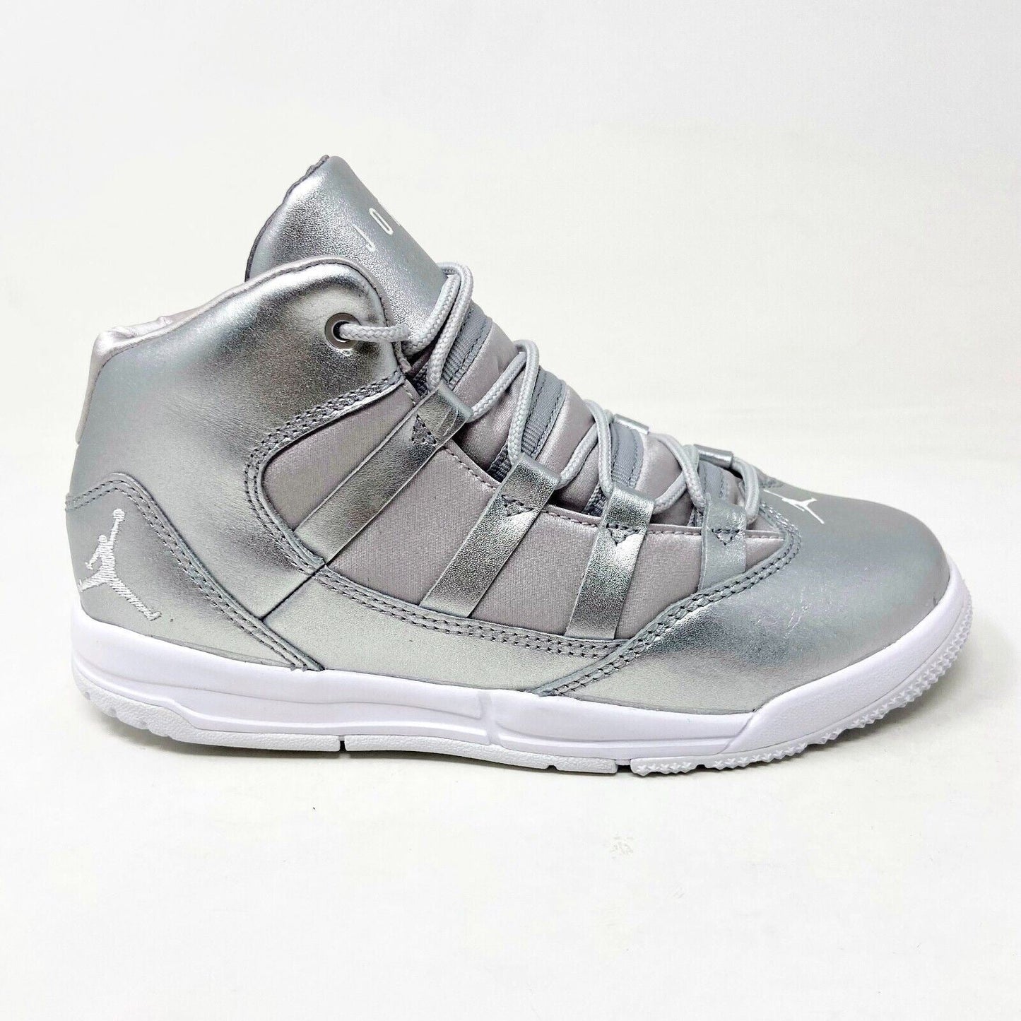 Jordan Max Aura SE Metallic Silver Grade School Kids Shoes Sneakers AV5176 040