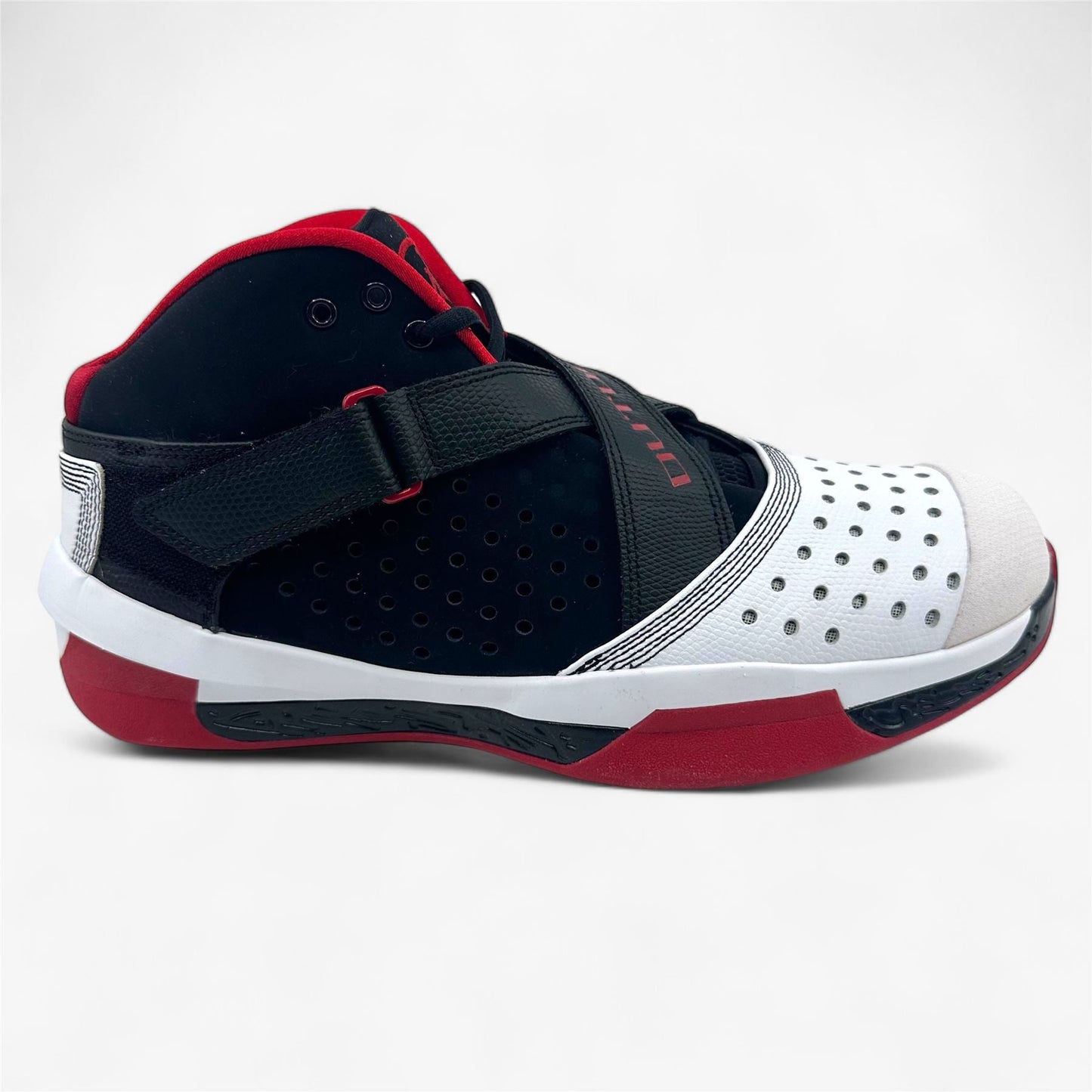 Jordan Air Jordan 2010 Outdoor White Varsity Red Outdoor Mens Athletic Sneaker