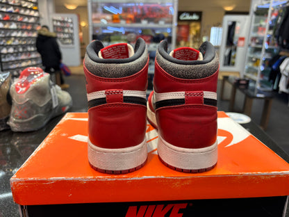 PRE OWNED Jordan 1 Retro High OG Chicago Lost and Found