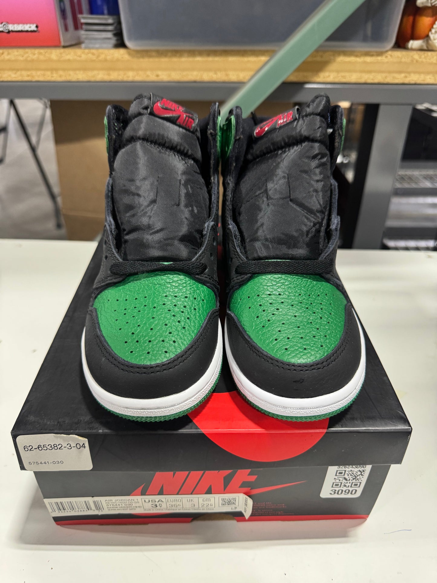*Conditional* Jordan 1 Retro High Pine Green Black (GS)