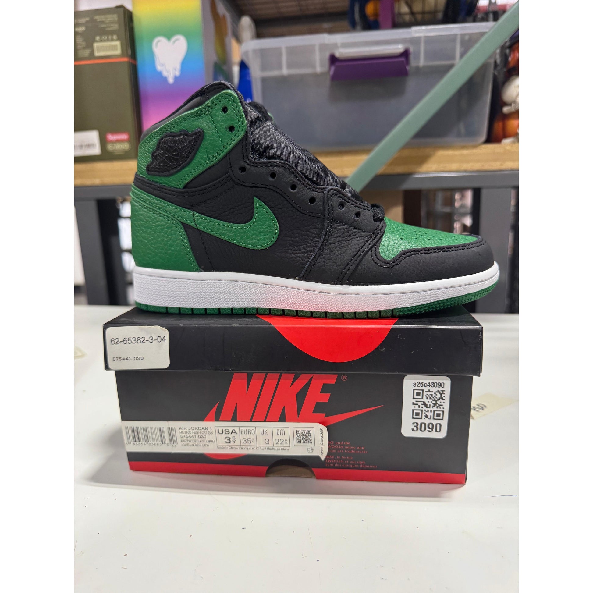 *Conditional* Jordan 1 Retro High Pine Green Black (GS)