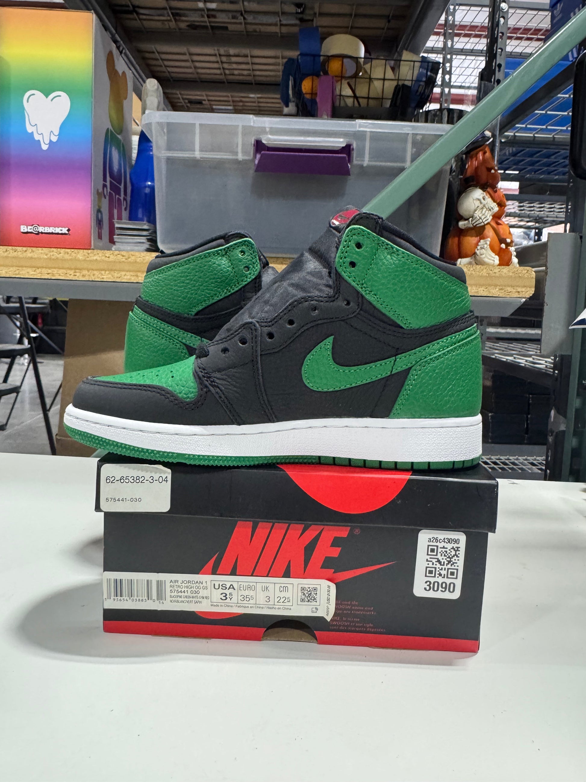 *Conditional* Jordan 1 Retro High Pine Green Black (GS)