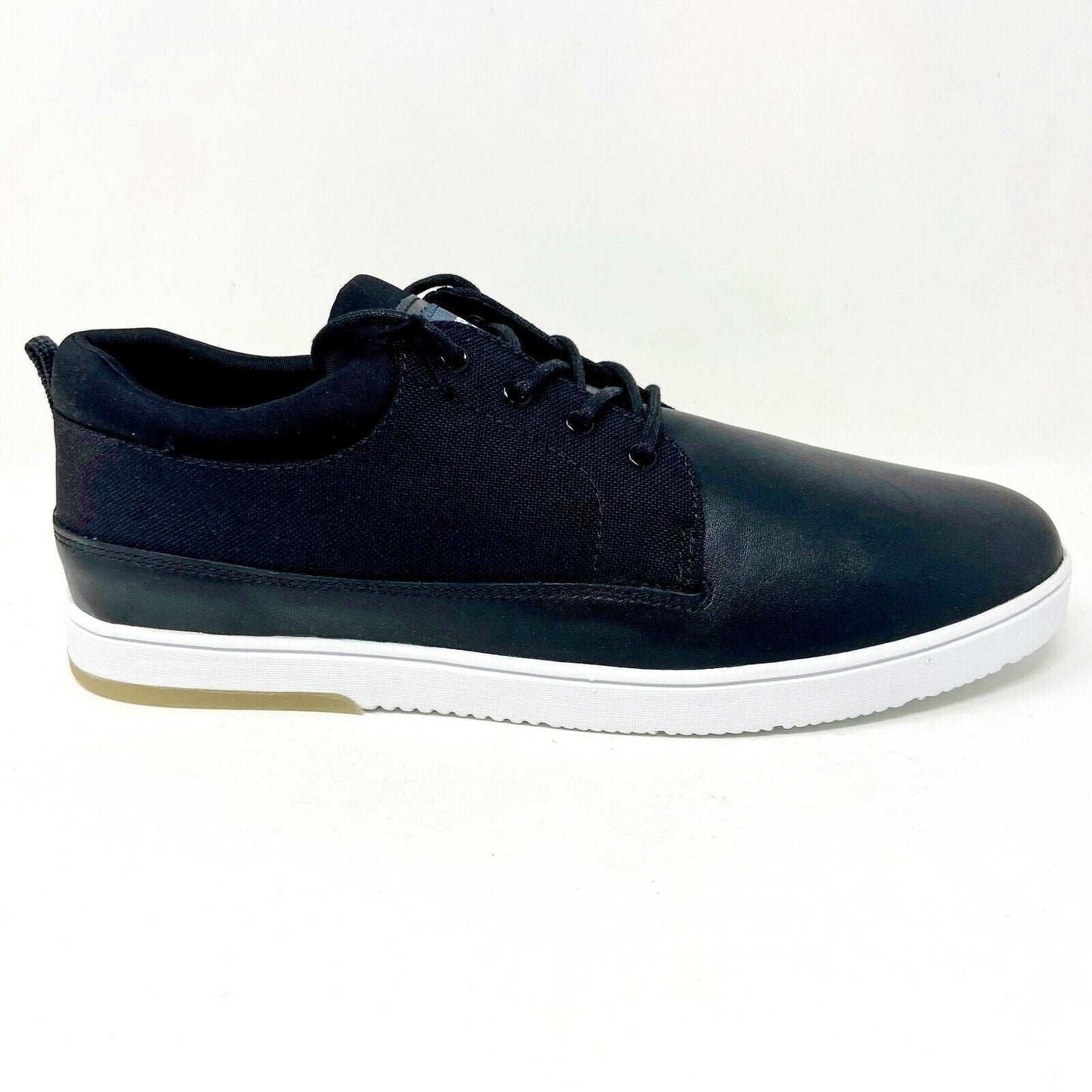 Clae Gordon Black Ballistic Mens Size 10 Premium Casual Sneakers