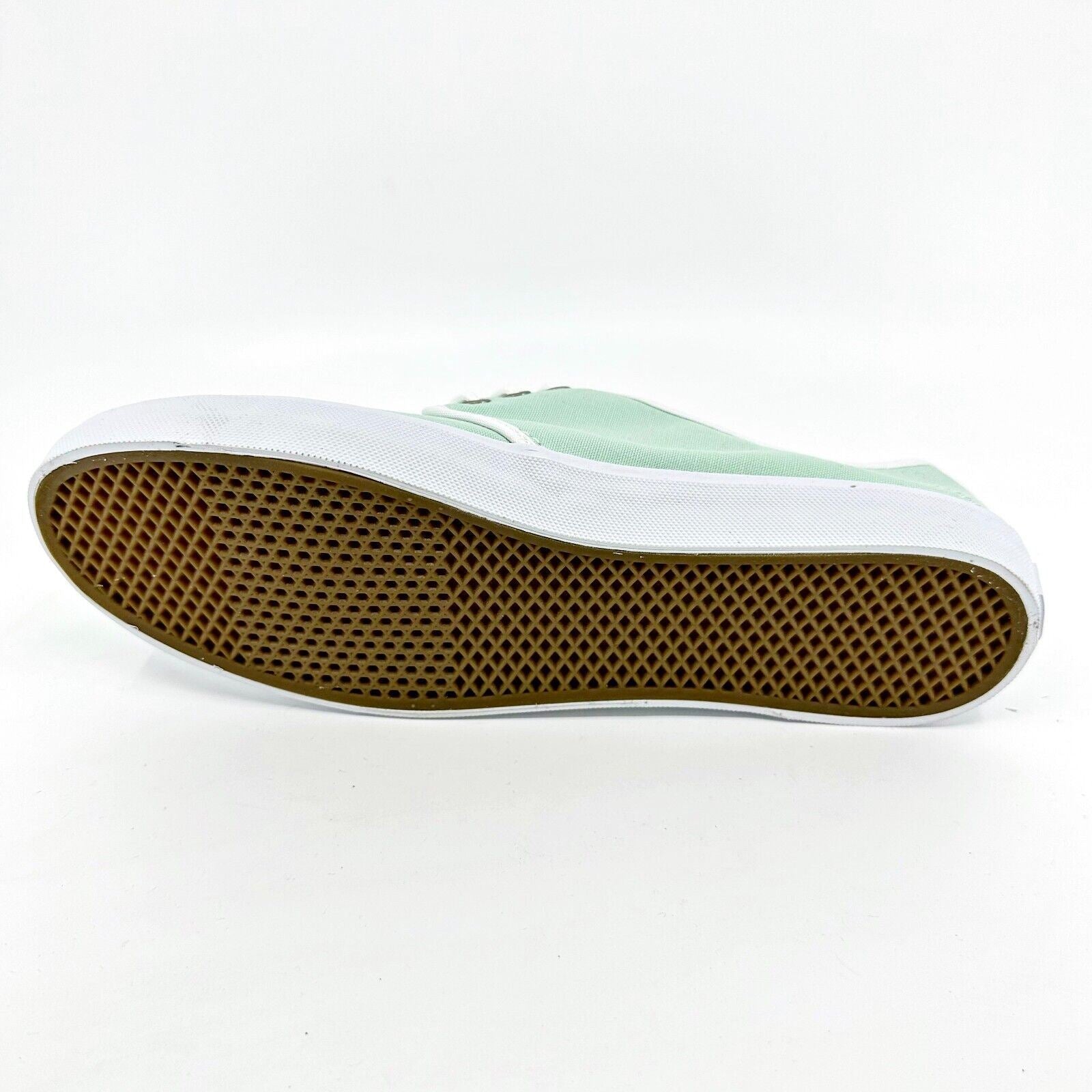 VANS Tazie SF Gossamer Green White Sneakers Womens Size 9.5
